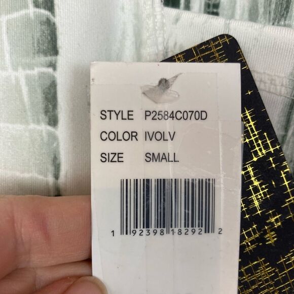 NWT Active Yoga Leggings w/ Side Pockets - Picture 6 of 9